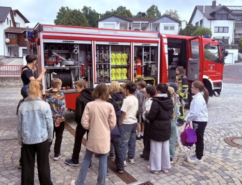 3. Klassen besuchen die Feuerwehr Grubweg