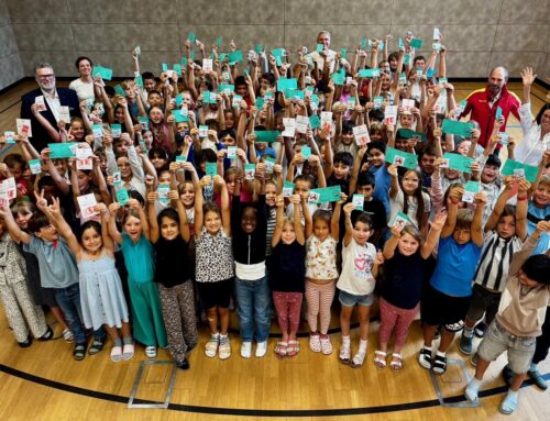 Sport und Schwimmen als starke Basis fürs Leben – Sport-Grundschule Passau-Grubweg zeichnet rund 400 Kinder aus